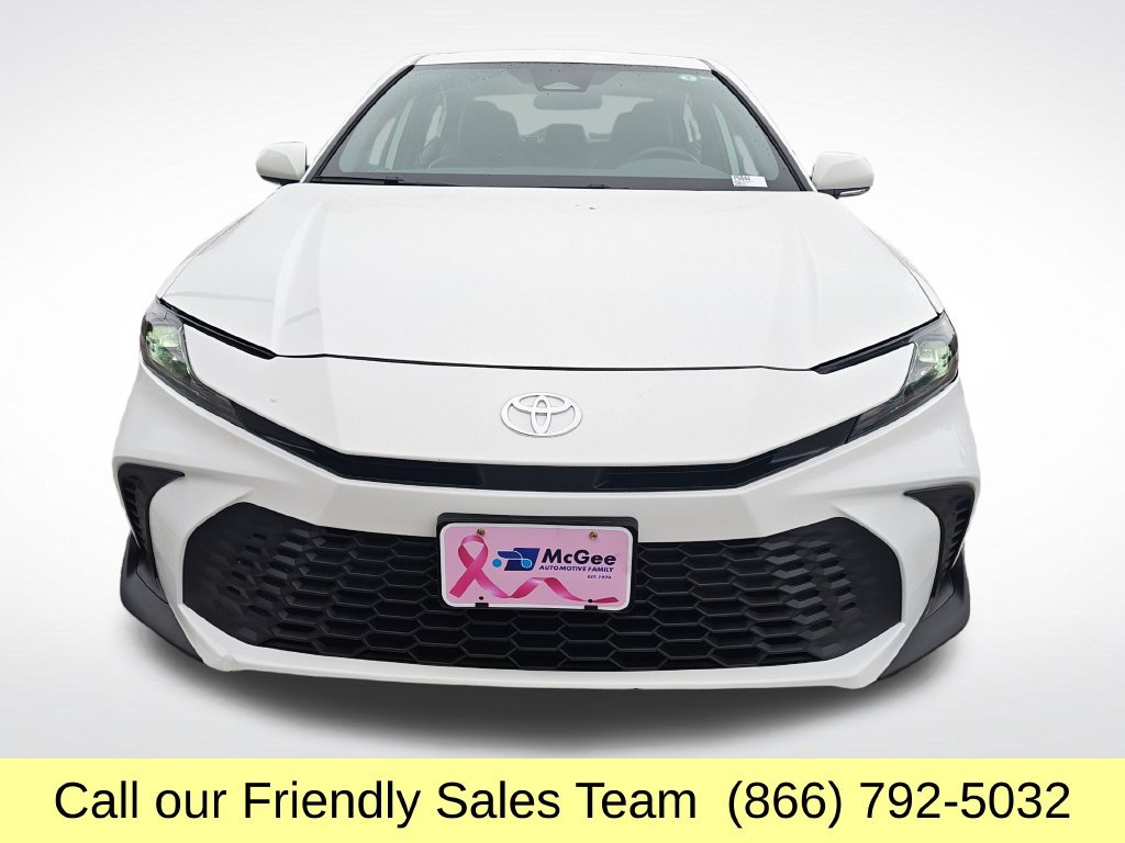 Certified 2025 Toyota Camry SE FWD image 9
