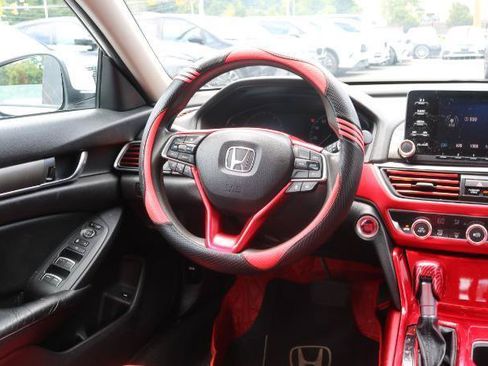 Used 2018 Honda Accord LX image 19