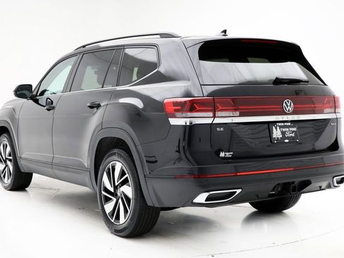 Used 2024 Volkswagen Atlas SE image 7