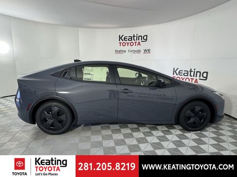 New 2026 Toyota Prius LE image 4