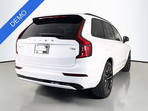 Used 2026 Volvo XC90 T8 Ultra w/ Protection Package AWD/4WD image 7