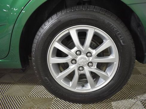 Used 2018 Chevrolet Sonic LT w/ Convenience Package image 36