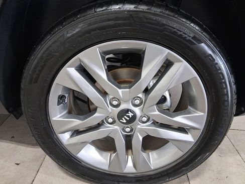 Used 2021 Kia Seltos S FWD image 9