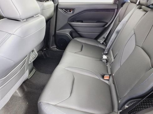 New 2025 Subaru Forester Limited image 5