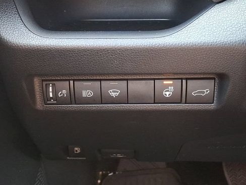 Certified 2022 Toyota RAV4 XSE w/ XSE Grade Weather Package AWD/4WD image 25