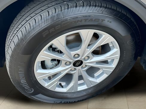 Used 2025 Ford Escape Active AWD/4WD image 41
