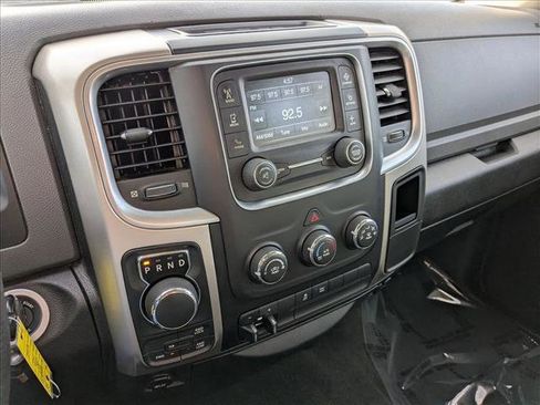 Used 2017 RAM 1500 Classic SLT AWD/4WD image 11