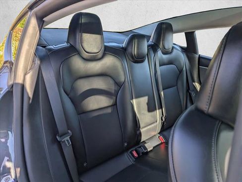 Used 2025 Tesla Model 3 Long Range image 15