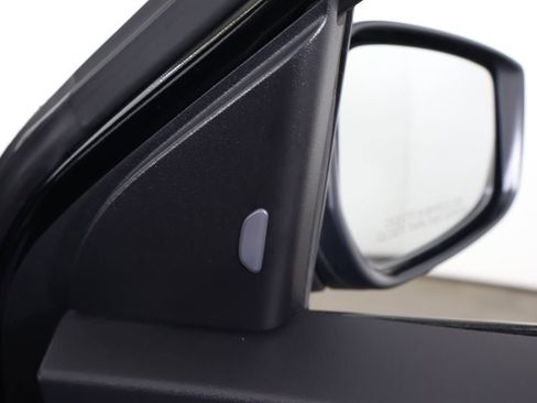 Used 2024 Nissan Kicks S FWD image 33