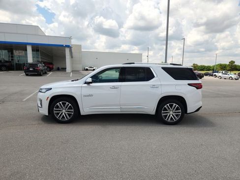 Used 2023 Chevrolet Traverse High Country AWD/4WD image 4