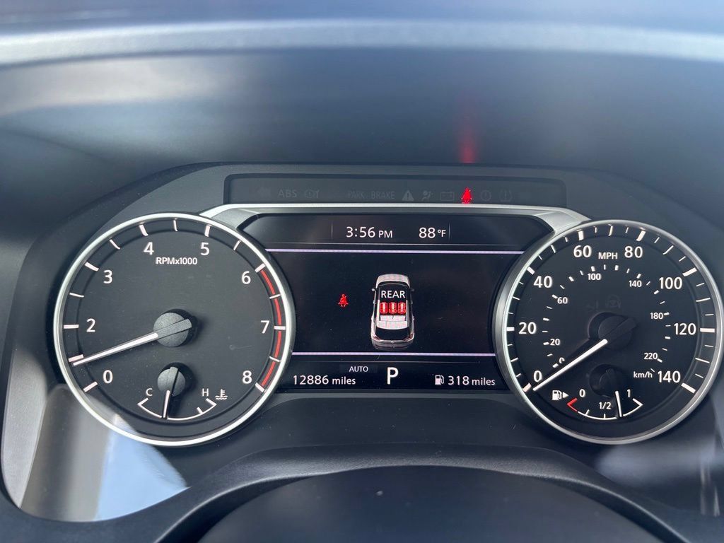Used 2023 Nissan Rogue S AWD/4WD image 28