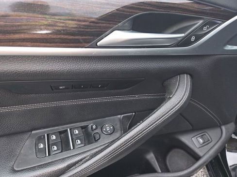 Used 2018 BMW 530i xDrive AWD/4WD image 13