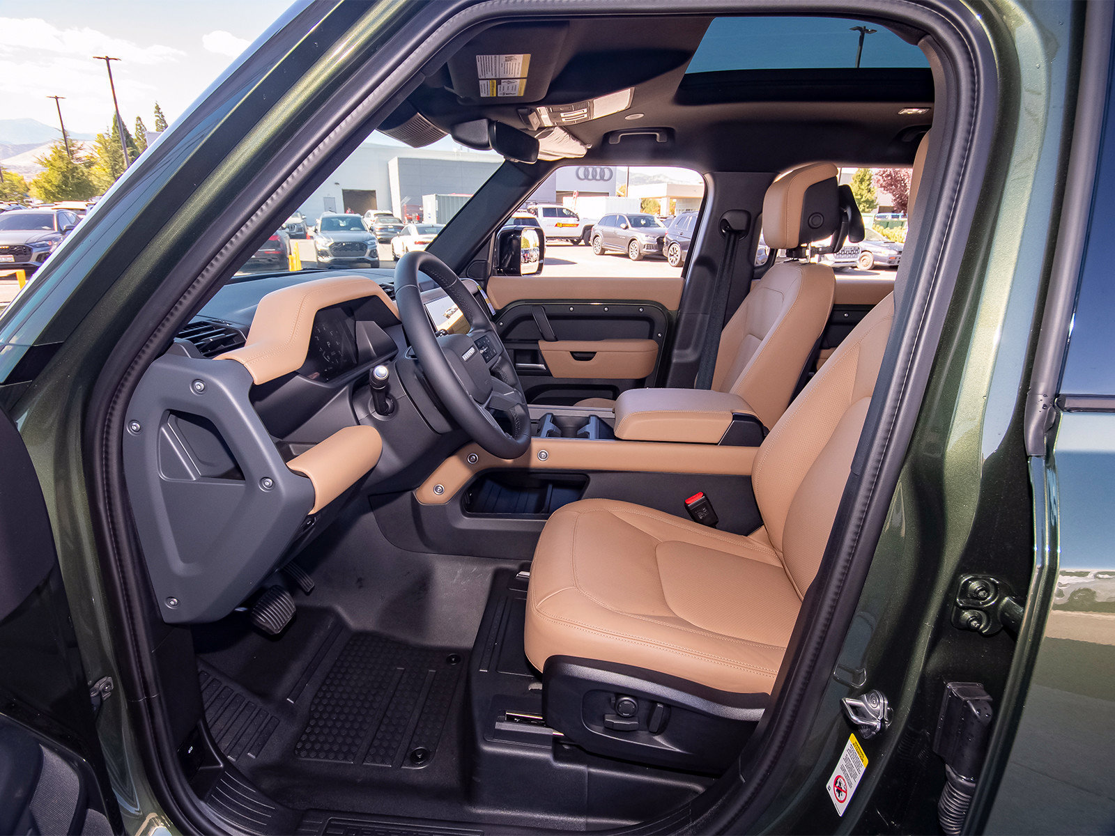New 2026 Land Rover Defender 110 X-Dynamic SE AWD/4WD image 36