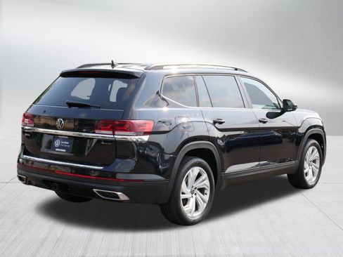Certified 2023 Volkswagen Atlas SE w/ Panoramic Sunroof Package AWD/4WD image 7
