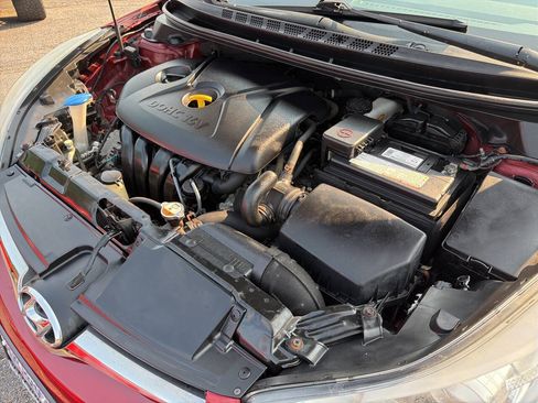 Used 2015 Hyundai Elantra Limited FWD image 37