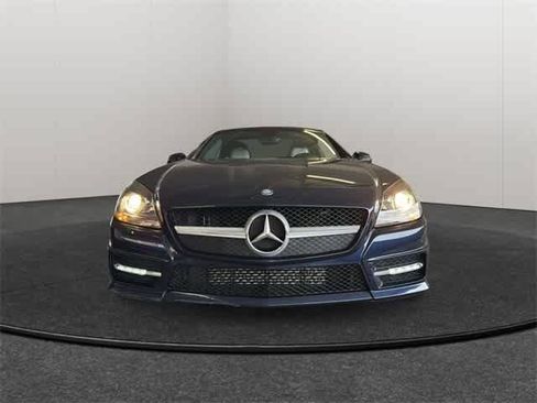 Used 2015 Mercedes-Benz SLK 250 image 2