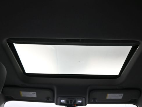 Used 2021 Chevrolet Silverado 1500 LTZ w/ LTZ Premium Package image 24