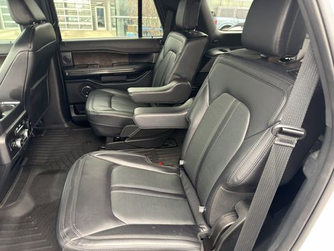 Used 2021 Ford Expedition Limited image 15