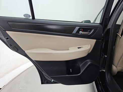 Used 2017 Subaru Legacy 2.5i Limited image 19