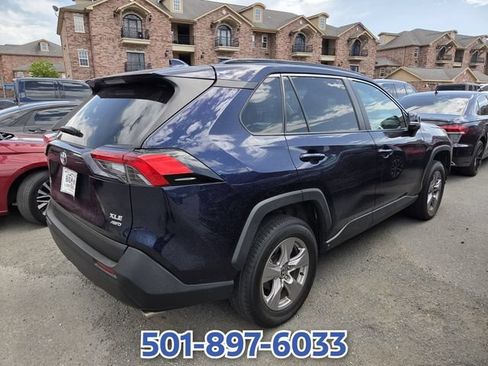 Used 2022 Toyota RAV4 XLE AWD/4WD image 3