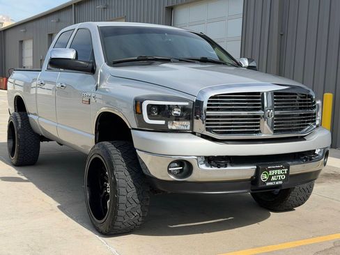 Used 2009 Dodge Ram 2500 Truck SLT w/ Trailer Tow Group AWD/4WD image 8