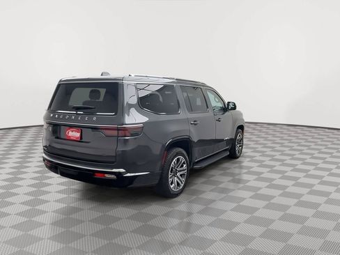 Used 2023 Jeep Wagoneer 4WD w/ Premium Group I image 42