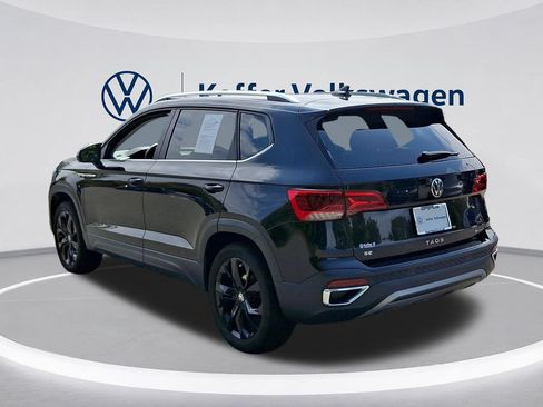 Used 2023 Volkswagen Taos SE AWD/4WD image 4