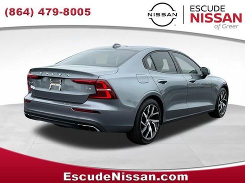 Used 2020 Volvo S60 T5 Momentum w/ Protection Package Premier FWD image 3