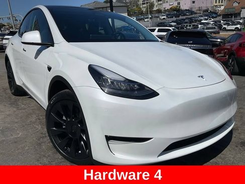 Used 2023 Tesla Model Y Long Range AWD/4WD image 1