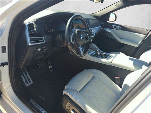 Used 2023 BMW X6 xDrive40i w/ Executive Package image 9