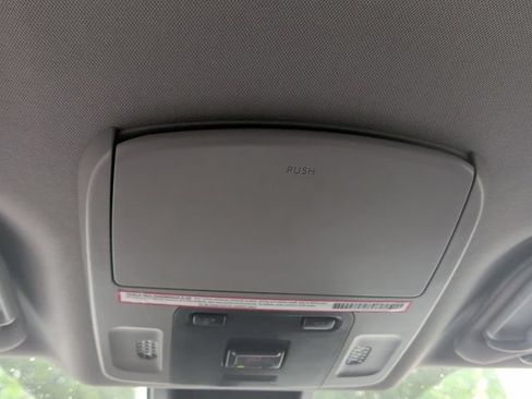 Used 2023 Toyota Camry SE FWD image 22