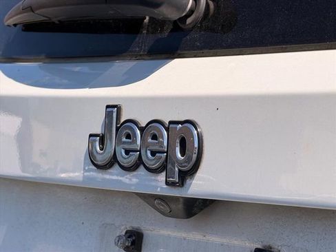 Used 2021 Jeep Renegade Sport w/ Sport Appearance Group image 24