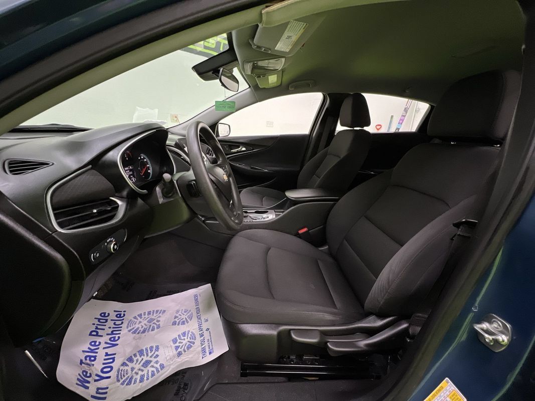 Used 2024 Chevrolet Malibu LS FWD image 16