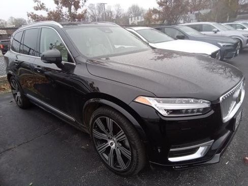 Certified 2023 Volvo XC90 B6 Ultimate w/ Protection Package Premier image 4