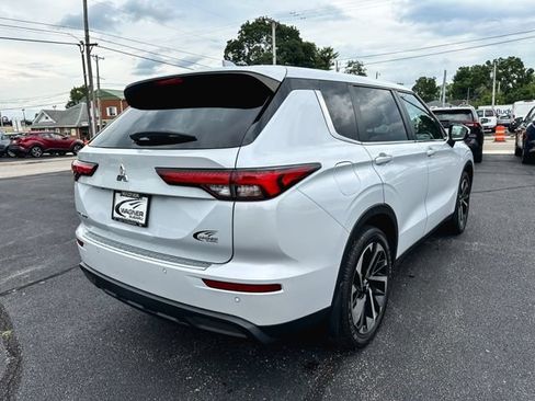 Used 2022 Mitsubishi Outlander ES AWD/4WD image 8