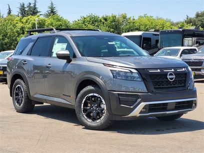 New 2025 Nissan Pathfinder Rock Creek
