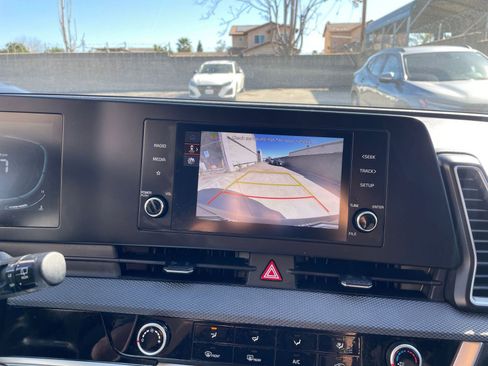 Used 2025 Kia Sportage LX image 27