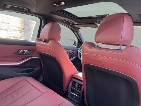 New 2026 BMW 330i Sedan w/ M Sport Package image 31