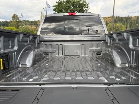 Used 2024 Ford F150 Lightning Lariat AWD/4WD image 22