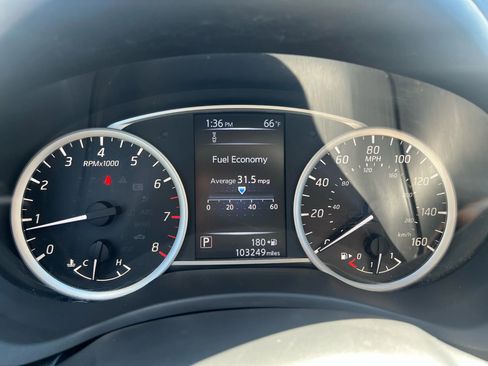 Used 2018 Nissan Sentra SV image 11