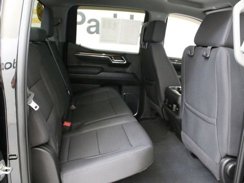 Used 2025 Chevrolet Silverado 1500 LT Trail Boss AWD/4WD image 27
