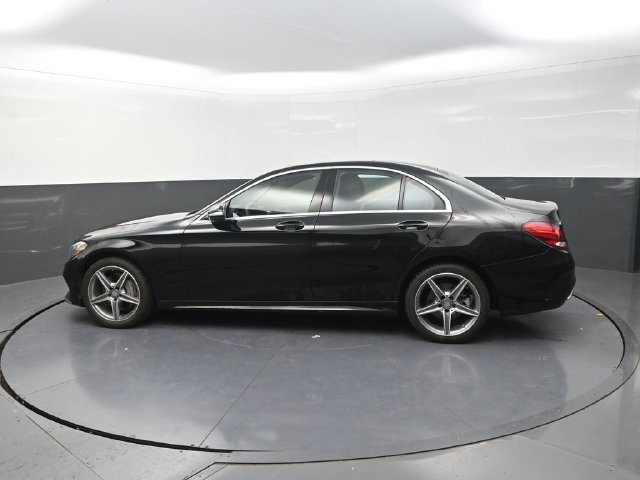 Used 2015 Mercedes-Benz C 300 Sedan image 4
