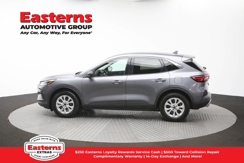 Used 2024 Ford Escape Active FWD image 61
