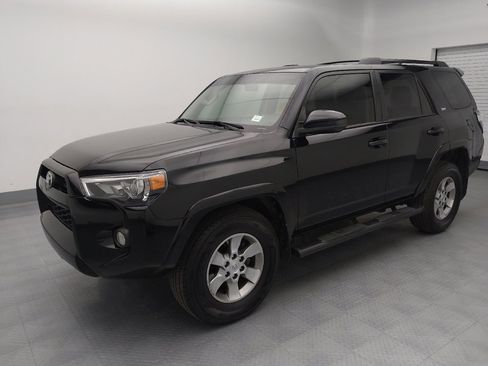 Used 2019 Toyota 4Runner SR5 image 2