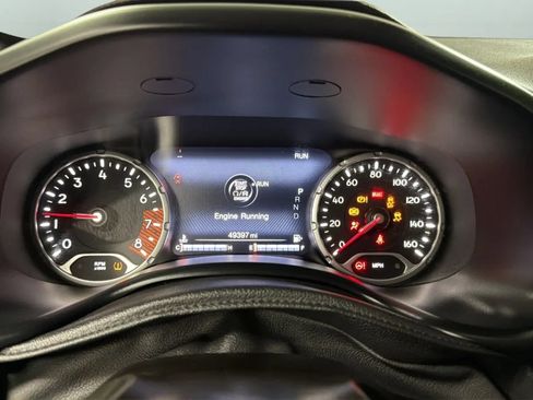 Used 2020 Jeep Renegade Trailhawk w/ UConnect 8.4 Nav Group AWD/4WD image 11