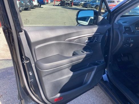 Certified 2023 Honda Ridgeline RTL image 14