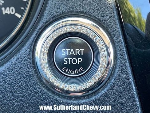 Used 2020 Nissan Rogue SV FWD image 22