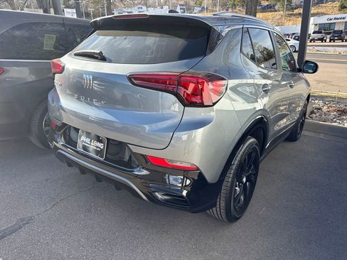 Used 2025 Buick Encore GX Sport Touring image 8