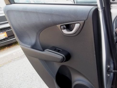 Used 2011 Honda Fit image 12
