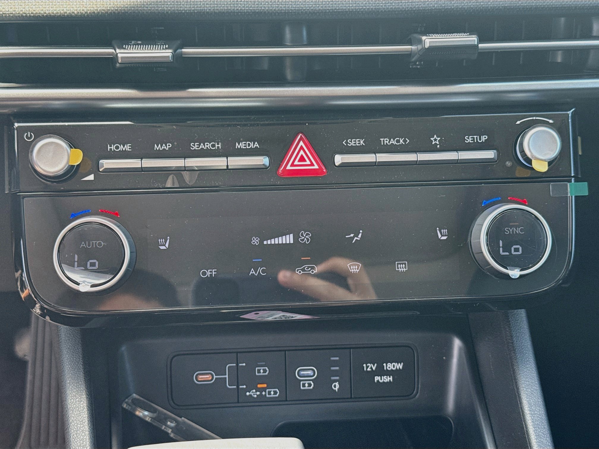 New 2026 Hyundai Tucson SEL FWD image 12